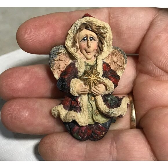 Boyds Bears Folkwear HOLIDAY ANGEL with Star Pin/Brooch 2" - Picture 1 of 5